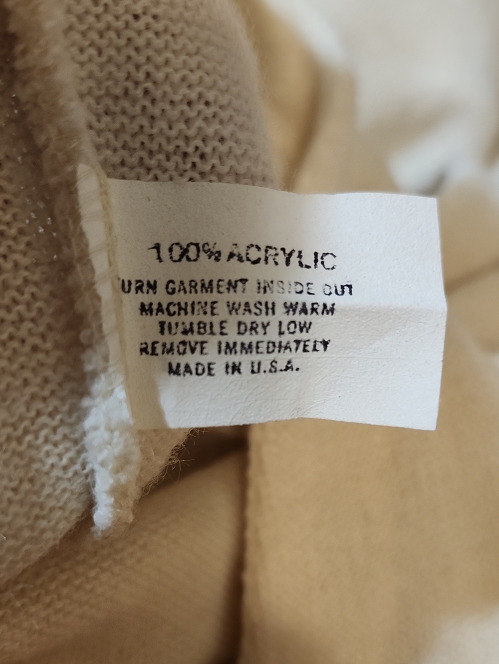 Le Tigre Men's Cream V-Neck Button Cardigan - Picture 12 of 12